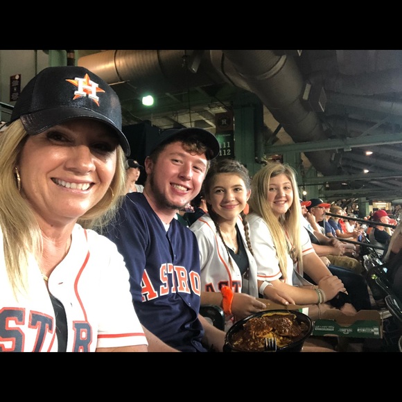 Meet your Posher, Dawn - Picture 2 of 2